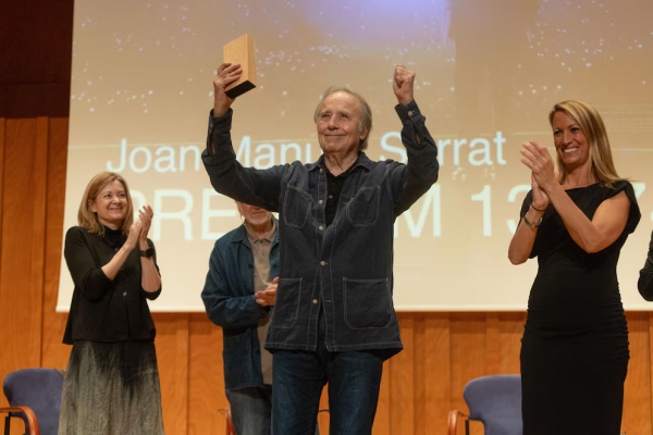 Joan Manuel Serrat y el viaje que cambió su vida, de una España convulsa al abrazo de América Latina