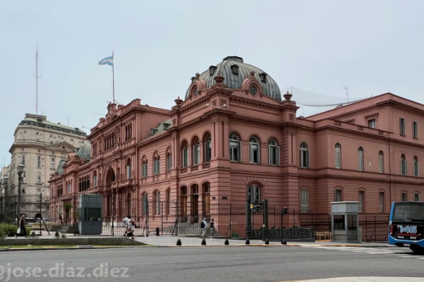 Así eran en el siglo pasado, así son en la actualidad: la transformación de veinte sitios emblemáticos de la ciudad de Buenos Aires