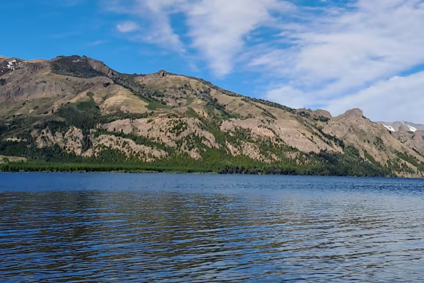 Modificarán la emblemática Ruta de los Siete Lagos en la Patagonia