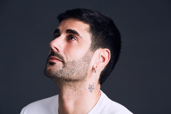 El cantante internacional que decidió mudarse a la Argentina: qué ciudad eligió para vivir con su familia