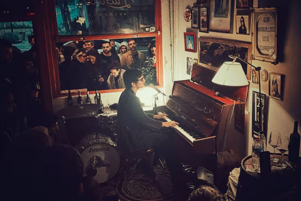 El regreso del piano bar a la noche porteña