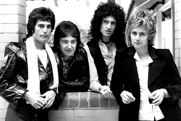 John Deacon se reunió con Queen por primera vez en más de 25 años por una buena causa