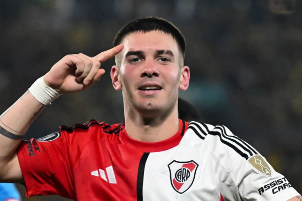 Los vinilos de Mastantuono: el lado rockero del crack argentino que fichó el Real Madrid