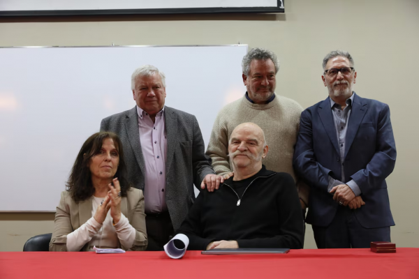 El discurso completo de Martín Caparrós en la Facultad de Filosofía y Letras: “La Argentina fracasó con estrépito”