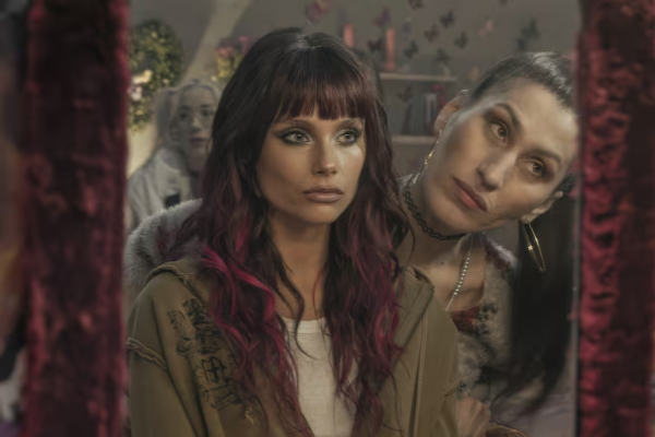 Los estrenos de Netflix de agosto: del esperado debut de En el barro a la segunda temporada de Merlina