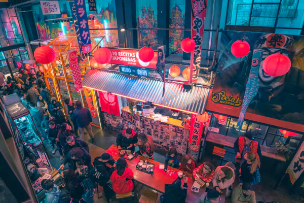 Qué hacer en el barrio que se reinventa entre bodegones, restaurantes de moda y outlets