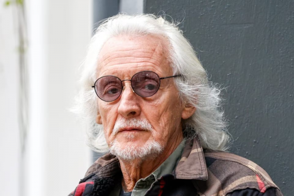 Nito Mestre: el recital en el que salió todo mal, el arrepentimiento de Charly García y el festejo por los 50 años de Adiós Sui Géneris