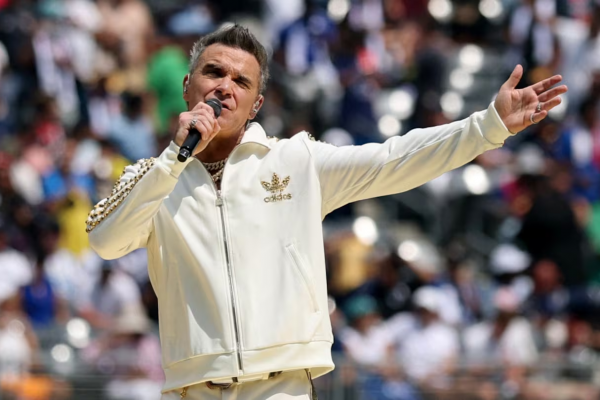 Un artista irlandés demandará a Robbie Williams por los derechos de autor de “Angels”