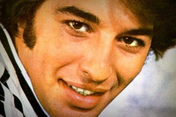 Sandro hubiera cumplido 80 años. Roberto Sánchez, el hombre detrás del mito: sus amores y la vida cotidiana dentro del búnker de Banfield