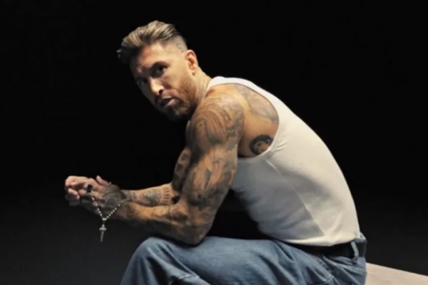 Sergio Ramos, de futbolista a comprometido cantante