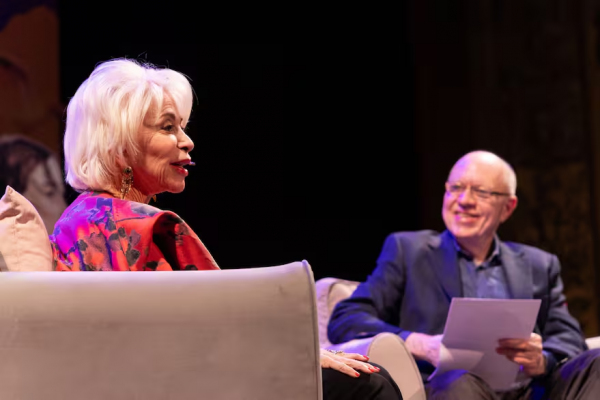 Isabel Allende, en Buenos Aires y a sala llena: “Me inspiran las mujeres fuertes que viven sin gloria”