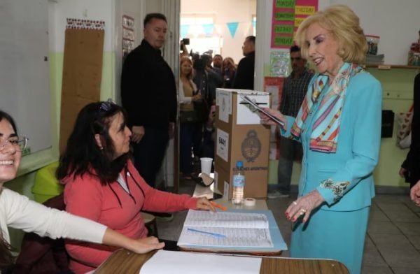 El voto de los famosos: Del compromiso infaltable de Mirtha Legrand a Flor de la V y Graciela Alfano