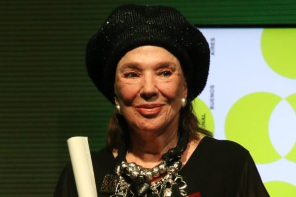 Graciela Borges recibió el Doctorado Honoris Causa de la UBA en el FIC.UBA 2025: “El amor es lo que nos mueve”