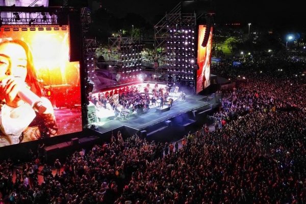 Nicki Nicole y Juan Carlos Baglietto juntaron a más de 250 mil personas y emocionaron con su show sinfónico en la celebración de los 300 años de Rosario