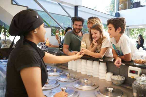 Comenzó la Semana del Helado Artesanal que incluye la Noche de las Heladerías: los locales que participan en todo el país y cuáles son los sabores más elegidos