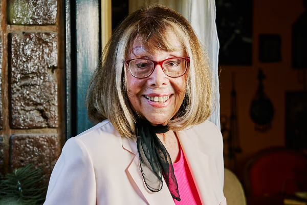 Nora Perlé, la dama de la radio: del intento de prohibición por “escandalosa” a los secretos de su lozanía a los 87 años