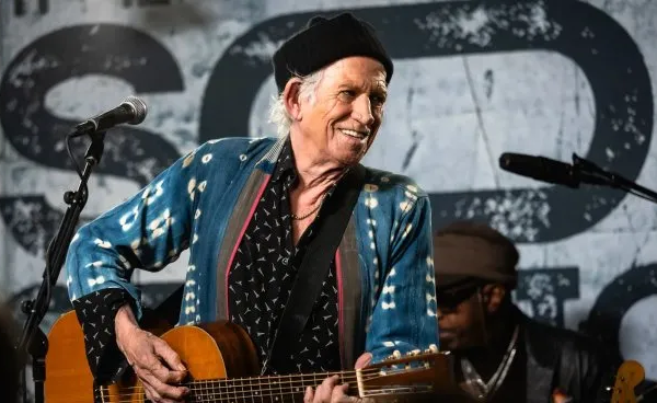 Keith Richards, Mavis Staples y Norah Jones participaron de un show benéfico en honor a Bruce Willis