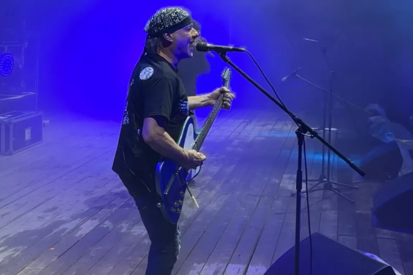 La Renga saca un disco grabado en Europa: escuchá ‘La banquina de algún lado’ en vivo en Nápoles