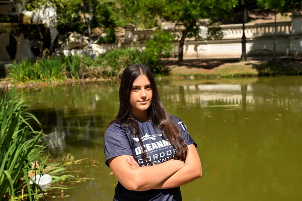 Se tuvo que mudar de ciudad por el bullying que sufría, se refugió en la natación y ahora representará a la Argentina en Dubái