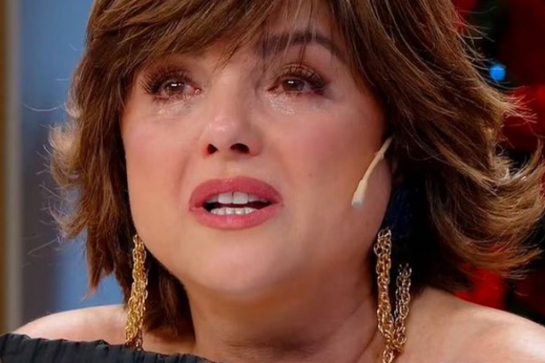 Araceli González se emocionó hasta las lágrimas al hablar a Adrián Suar en la mesaza
