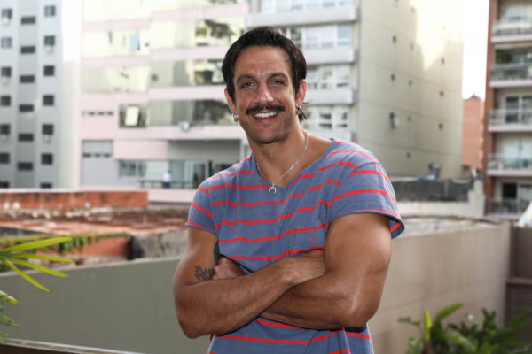 Joaquín Ferreira: es artista, vivió en México, volvió para actuar en su país y hoy coprotagoniza con la China Suárez