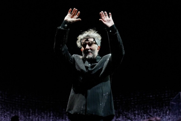 Fito Páez recibe el título de Doctor Honoris Causa de la Universidad Nacional de Rosario