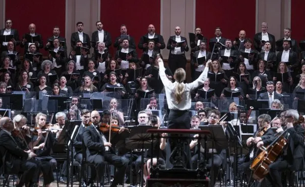 El Teatro Colón celebrará los 100 años de su Orquesta y Coro Estable con una gala sinfónico-coral gratuita