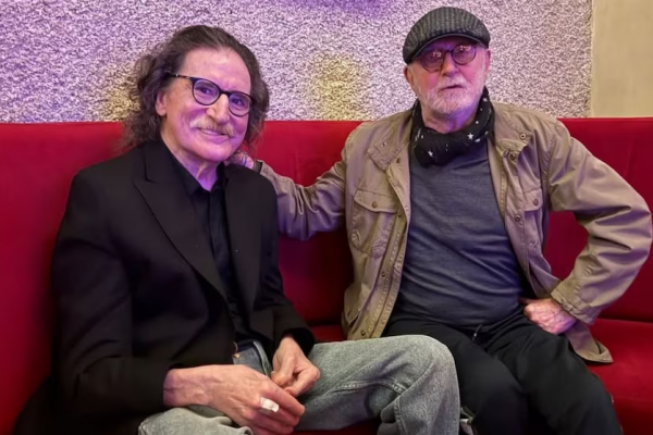 Charly García se reunió con Andrew Loog Oldham, el primer manager y productor de los Rolling Stones: “Jugando con fuego”