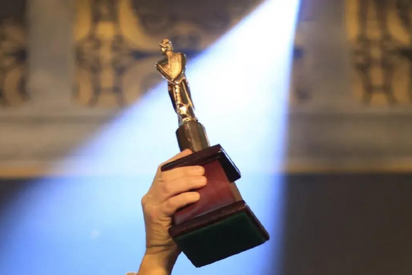 Guerra por los Martín Fierro de streaming: cruces y acusaciones por la votación paga