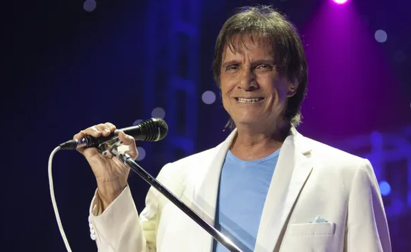 Roberto Carlos sufrió un accidente con su Cadillac durante una filmación en Brasil