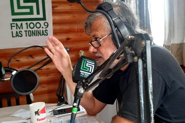 Cumple 7 años ciclo radial de Las Toninas El Otro Enfoque, en FM Laberinto