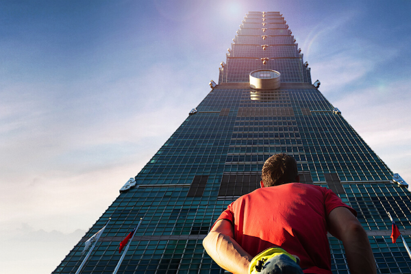 El peligroso reto de Alex Honnold fue pospuesto: escalará el rascacielos Taipei 101 sin cuerdas y será transmitido en vivo por Netflix