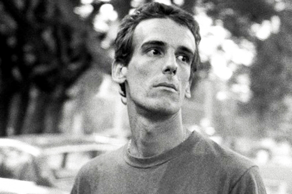 ‘Guitarra negra’: se relanzó el libro de poesía de Spinetta en una nueva edición especial