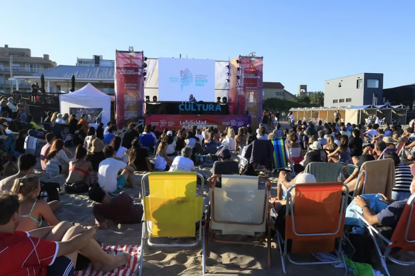 Elena Roger, Cristian Alarcón, Lorena Vega y Pedro Saborido encabezan la agenda cultural del verano bonaerense