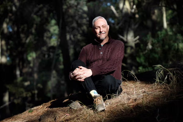 Pedro Aznar: “El silencio se puede vivir como un desafío o una amenaza. Yo lo siento como un lienzo en blanco”