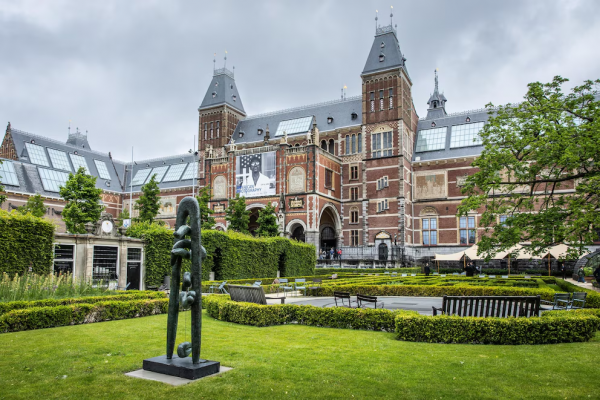 El Rijksmuseum se renueva con un millonario jardín de esculturas
