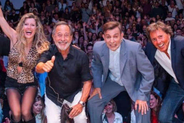 La cena de los tontos comenzó como lider de la taquilla de la temporada teatral en Mar del Plata