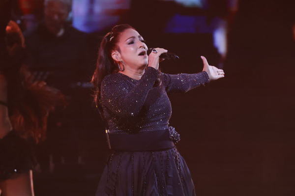 Gloria Estefan cautivó a la Quinta Vergara en su regreso a Viña del Mar y el público la premió con las Gaviotas de Oro y Plata