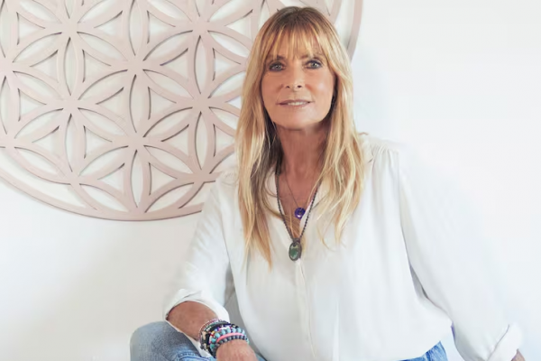 Virginia Elizalde, a los 71: en su casa de Nordelta habla de su época de modelo, los deportes extremos y su amor con “Coco” Fernández