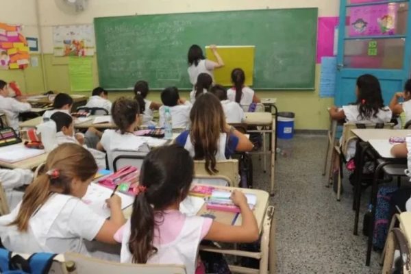 Más de 700.000 alumnos no tendrán el mínimo de horas de clase requerido en 2026