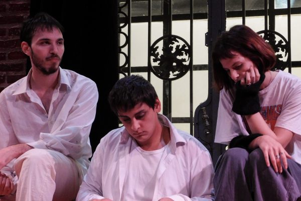 La salud mental en adolescentes: una realidad en la que se sumerge la obra «Exposición, la necesidad crea la forma»