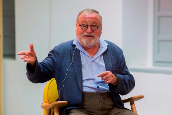 Los desopilantes anti consejos de longevidad de Fernando Savater, el filósofo irreductible