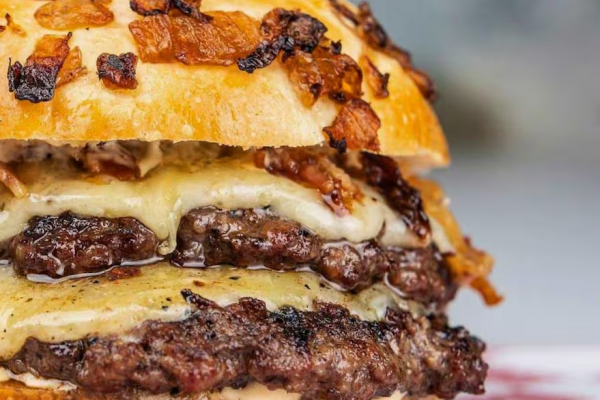 La Noche de las Hamburgueserías: cómo comprar combos de hamburguesa a mitad de precio en más de 200 restaurantes