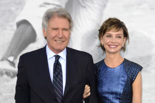 Estuvo casado 21 años, se divorció y volvió a encontrar un gran amor: la historia de Harrison Ford y Calista Flockhart