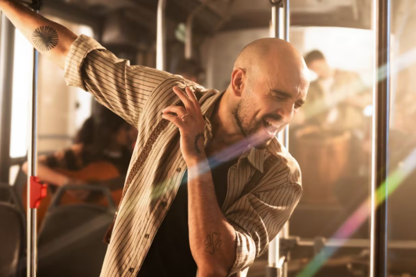 Abel Pintos estrenó “Todo de mí”, una canción con la que vuelve al folclore