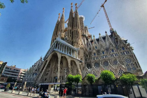 La Sagrada Familia: El proyecto eterno de Gaudí, a 100 años de su muerte
