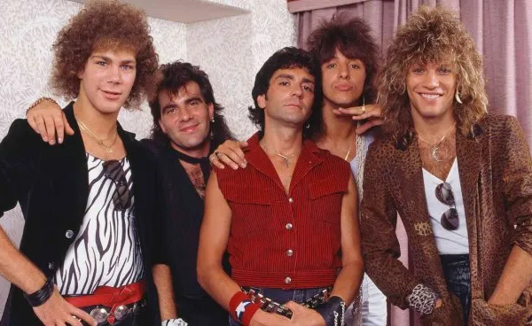 Universal dio luz verde a una película biográfica sobre los orígenes de Bon Jovi