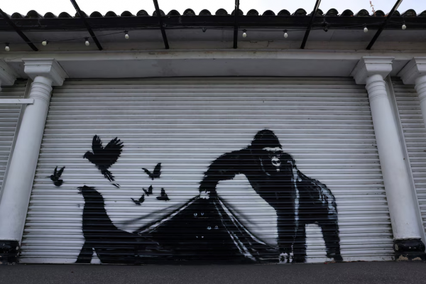 El “destape” de Banksy sacude al mercado del arte: ¿Cuánto costarán sus obras a partir de ahora?
