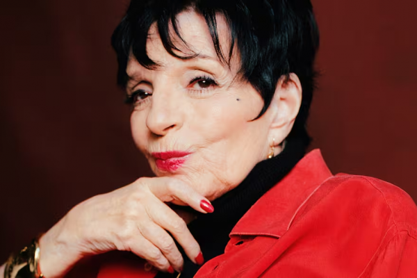 Las memorias de Liza Minnelli: sus adicciones, la depresión de su madre, Judy Garland, y la tragedia que nunca superó