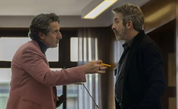 Netflix presentó el primer avance de «Lo dejamos acá», su nueva película con Ricardo Darín y Diego Peretti
